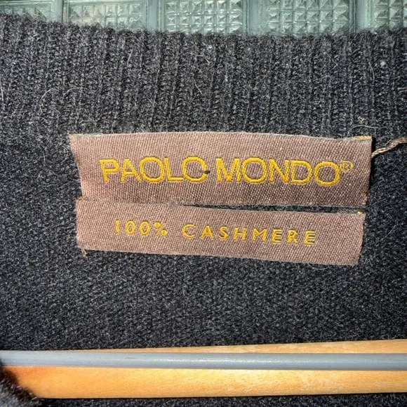 Men's Black Argyle V-Neck Sweater